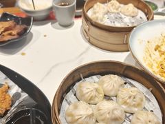-馋三尺蟹粉小笼(人民广场店)