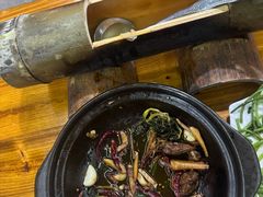 招牌砂锅鸡-柴火农家饭(遇龙河店)
