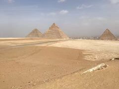 -吉萨金字塔群