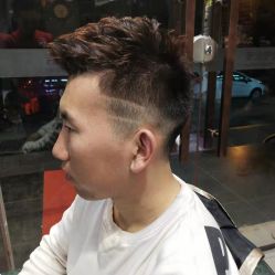 -东方美妍小鹏造型