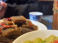 -富正毅三下锅·湘西韵味(天门山索道店)