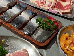 -围炉肉舍•炭烤活鳗•丹东海鲜烤肉(步行街店)