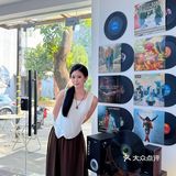 在东莞！这咖啡店里还能玩拍立得？？☕️