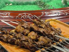 -乡村馕坑肉·烧烤·新疆菜·本地人更爱吃(阿勒泰首店)