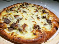 芝士披萨-亢龙太子酒轩(东湖店)