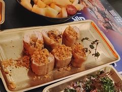 -何师烧烤Pro ·小龙虾·江湖川菜·精酿啤酒(太古里旗舰店)