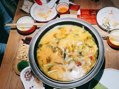 -山城外·非遗酸菜鱼(蜀都万达店)
