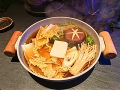 -蟹犇前•帝王蟹雪蟹(陆家嘴店)