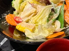 -山川小町·极番烧肉(新地假日广场店)