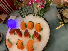 三文鱼北极贝拼盘-沙龙酒家