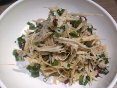 凉拌笋衣-小大董·烤鸭(凤凰汇店)