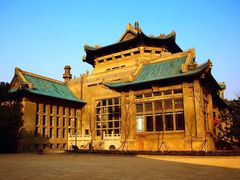 -武汉大学图书馆·文理学部总馆