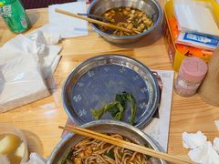 -柳州肥姨妈大骨螺蛳粉(东靖路店)