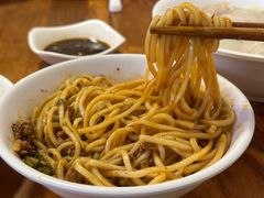 素椒杂酱面-明红蹄花(糍粑店街店)