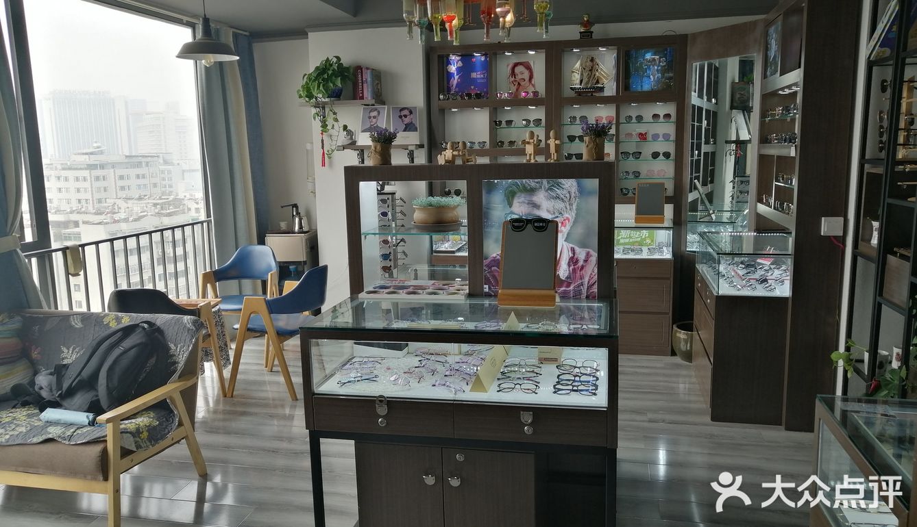 店里仪器设备也很全面，总体感觉还是不错的