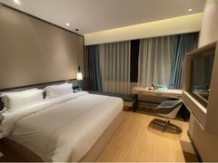-希岸·轻雅酒店(广州白鹅潭艺术中心花地湾地铁站店)