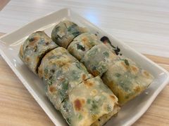 葱饼卷牛肉-台北楚楚园馅饼粥(虹桥南丰城店)