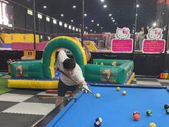 -嘿哟动霸CHUA·新潮玩运动娱乐中心·蹦床滑冰团建乐园