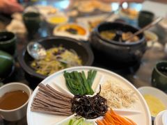 -云海肴·汽锅鸡·云南菜(天山百盛优客店)