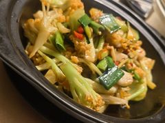 -八府香鸭·啫啫煲(华山路店)