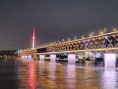 -武汉武昌站街道口华美达安可酒店
