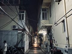-草场地艺术区