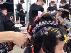 -东方巴黎购物广场