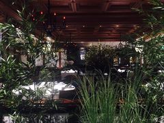 大堂-八府香鸭·啫啫煲(华山路店)