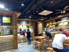 大堂-弄堂咪道-饭香·面香·馄饨香(兴梅店)