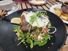 -12 Rocks Beach Bar Cafe