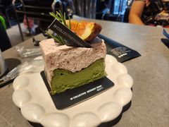-W COLLECTIVE  DESSERT SHOP