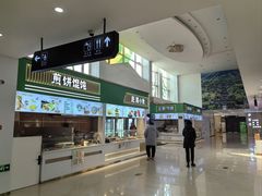 -窦店服务区-停车场