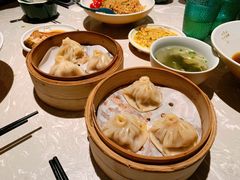 蟹粉汤包-松鹤面馆·古法焖肉面(观前店)