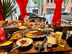 -周小明火锅(黑金冠社区店)