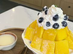 蓝莓芒果雪花冰-必点海鲜·海肠捞饭大王(滨江道店)