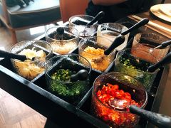 -鼎泰亨·海鲜牛肉餐厅(滨江店)