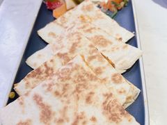 牛肉土豆奶酪煎饼煎饼-墨纪Mojí墨西哥餐厅(官舍店)