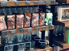 零售区-星巴克臻选(成都宽窄巷子店)