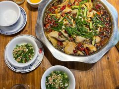 -乡土特色.冷锅鱼.牦牛肉汤锅