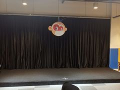 -猴有戏教育戏剧·音乐剧·主持口才·演讲朗诵辩论(环球港华师大校区)