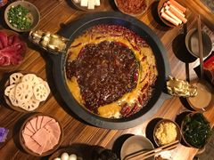 -黄潇洒老火锅(九眼桥宏济巷店)