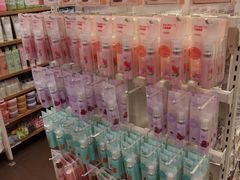 -名创优品(河南郑州健康路2店)