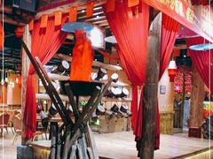 -老滇山寨•云南特色菜•地方菜•民族风情歌舞表演(金碧店)