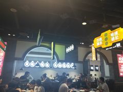-红九格老火锅(三峡广场店)