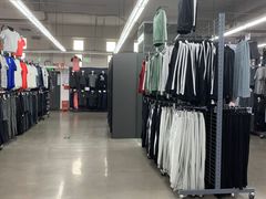 -迪卡侬(西三旗店)