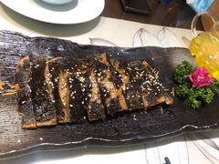 素烤鳗鱼-福慧慈缘素食餐厅(王府井店)