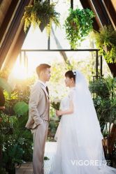 -雪中彩影婚纱摄影·微光艺术中心