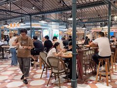 -大食代美食广场(上海中心店)