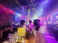 -喜鹊音乐酒馆(西街店)