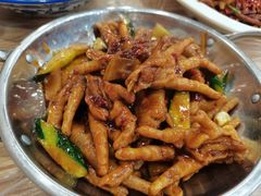 -江城燕子大排档(江汉路步行街店)